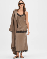 Smoked Taupe