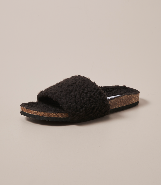 Mens slippers target on sale australia