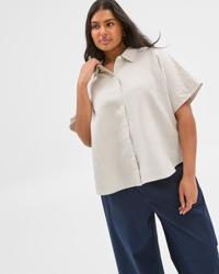 Brunette/White Stripe