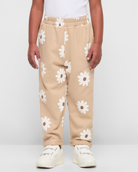 Daisy Camel