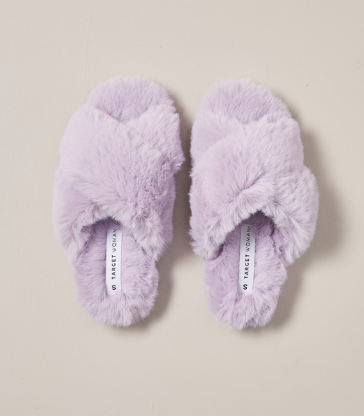 Jiffy slippers target new arrivals