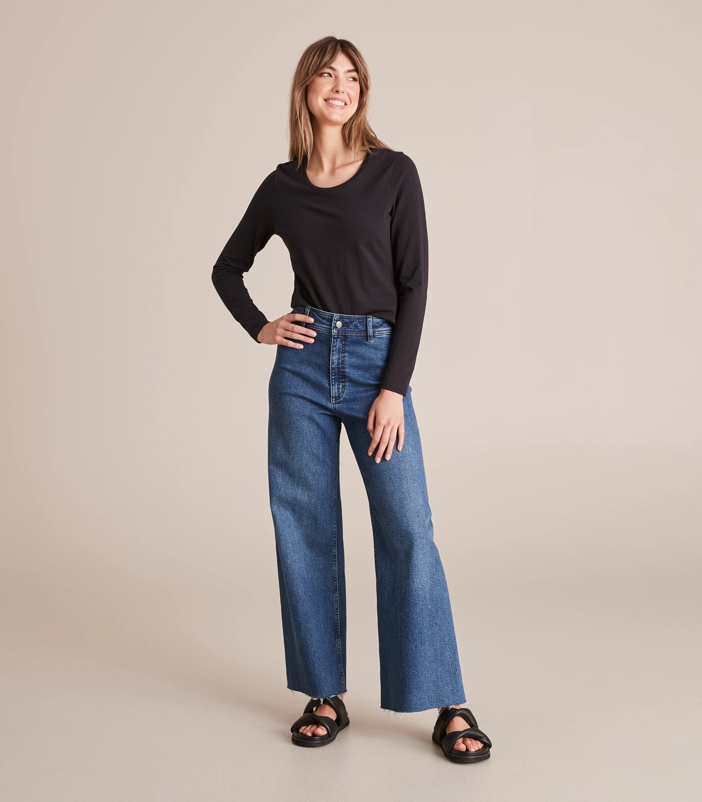 Organic Cotton Long Sleeve Crew Neck T-Shirt 2 of 5