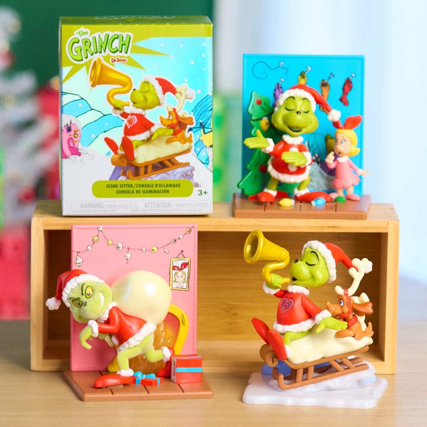 Dr. Seuss Grinch Scene Setters 4 of 5