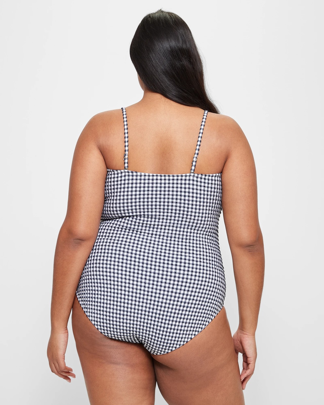 230_68136123_7+266854