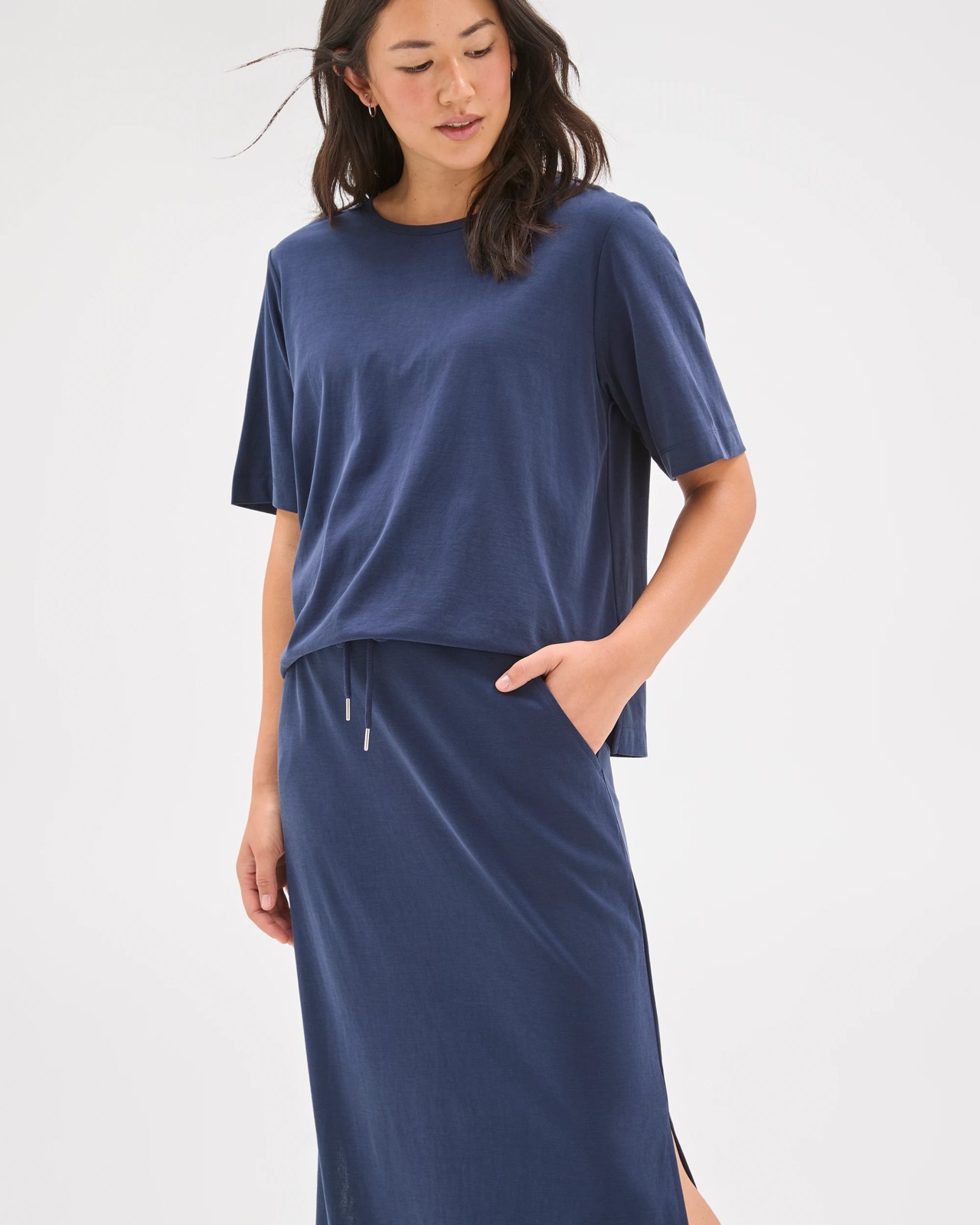 Relaxed Drape Maxi Skirt - Navy 4 of 5