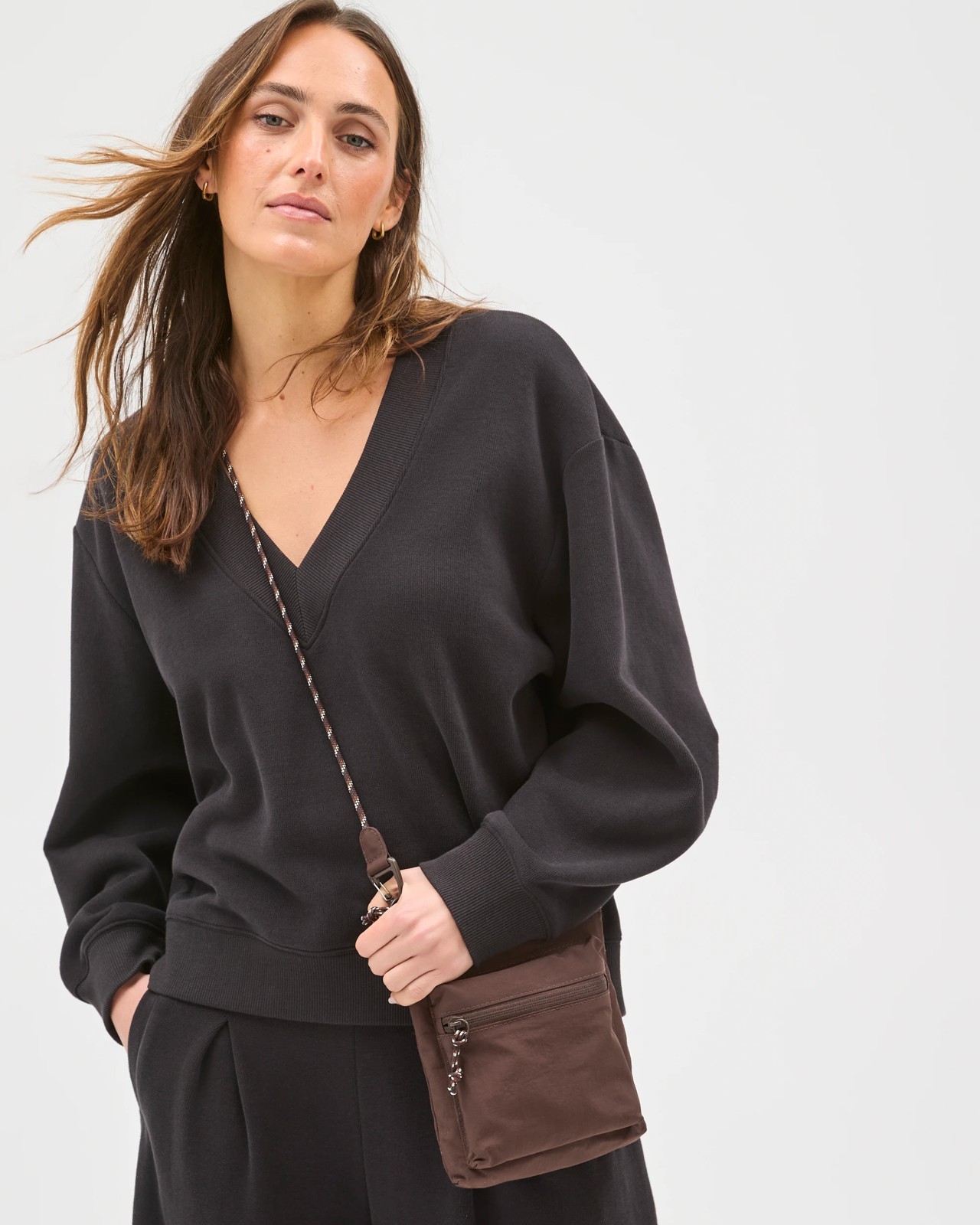 Active Australian Cotton Blend Sueded Rib V-Neck Jumper - Black 3 of 6