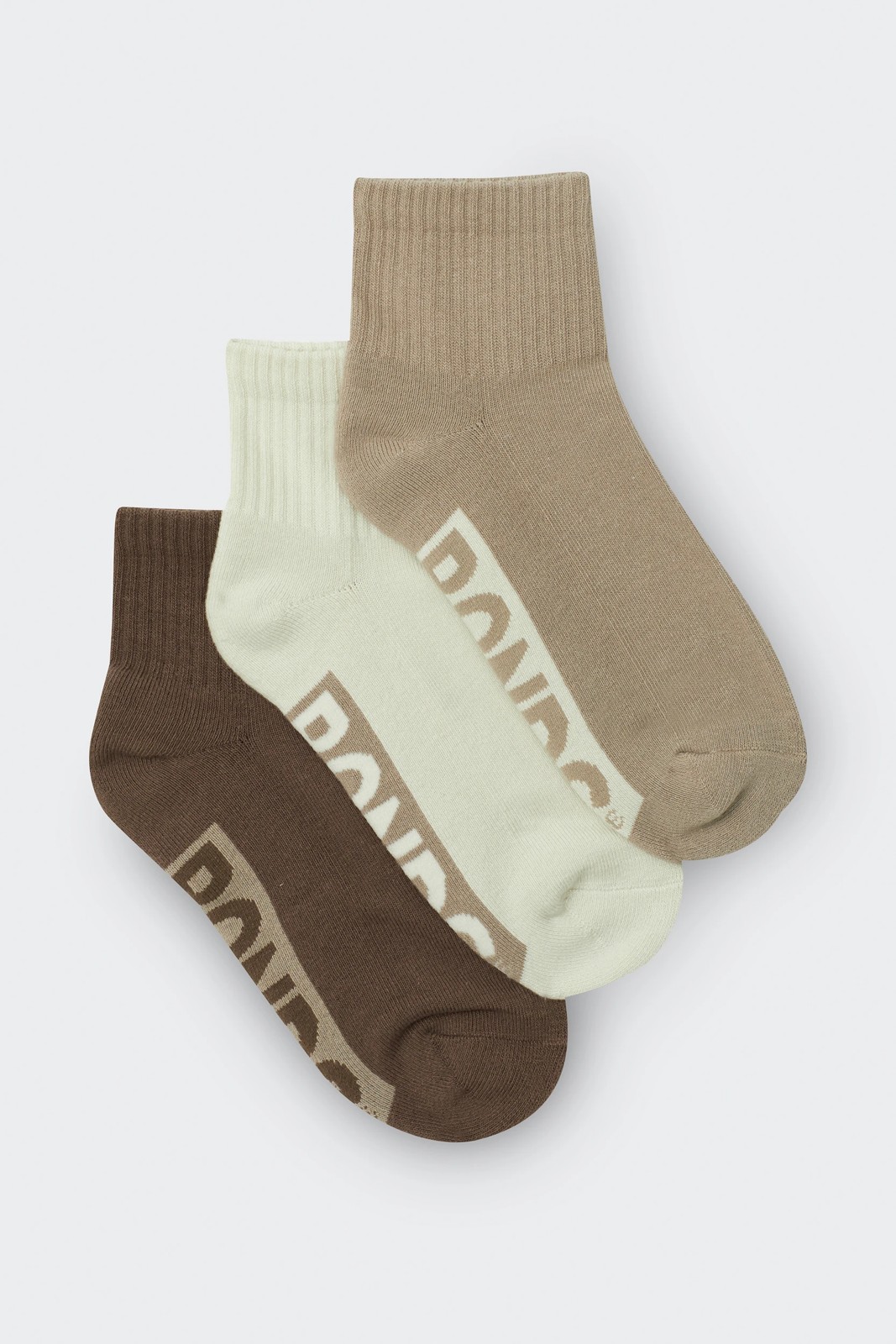 Bonds 3 Pack Logo Quarter Crew Socks 3 of 4
