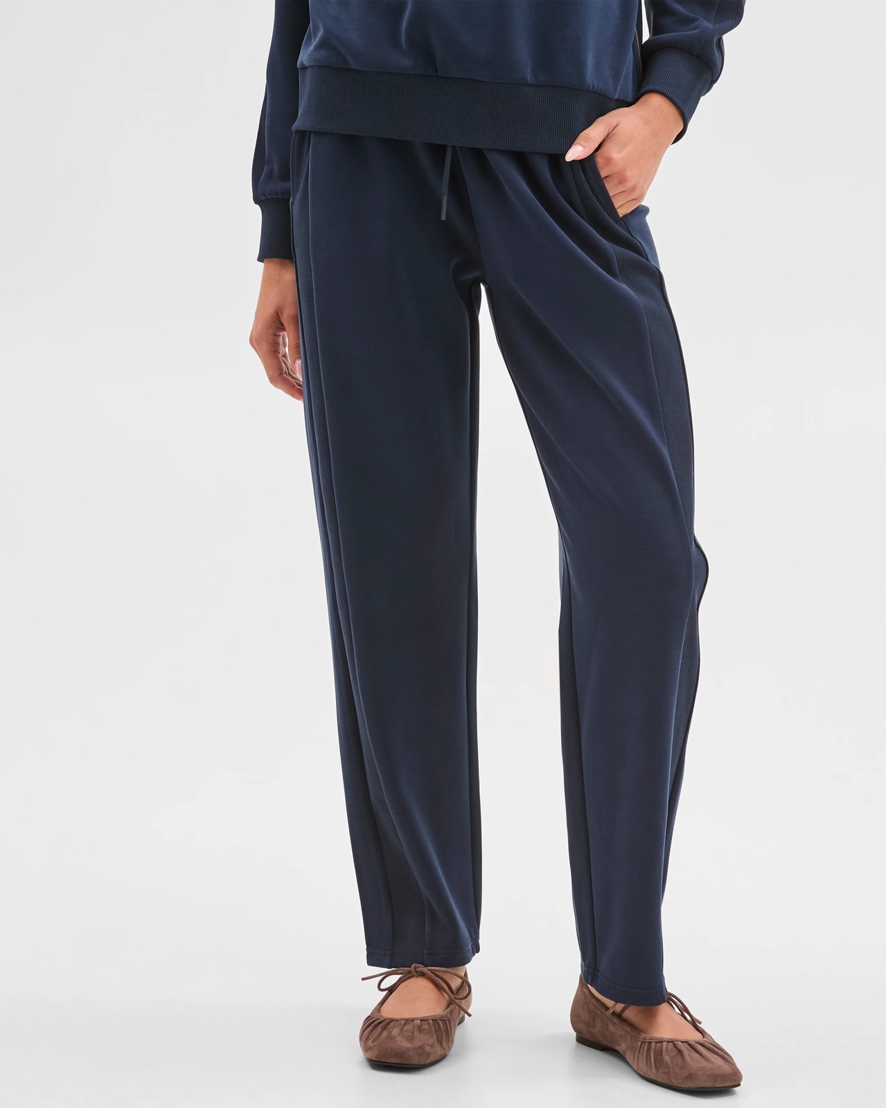 Petites Active Studio Lounge Panel Pants 2 of 5