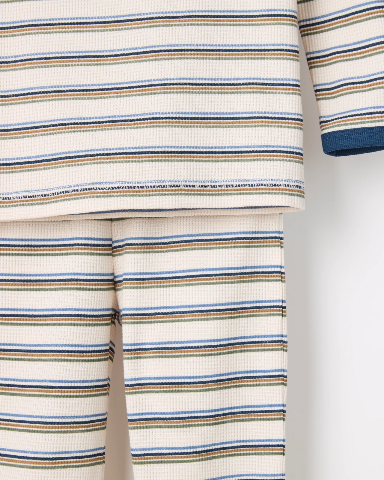 370_71905129_3+370T7190