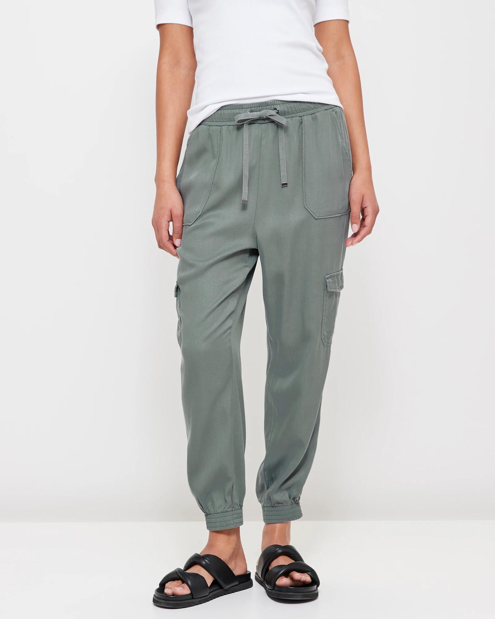 Green cargo sale joggers womens