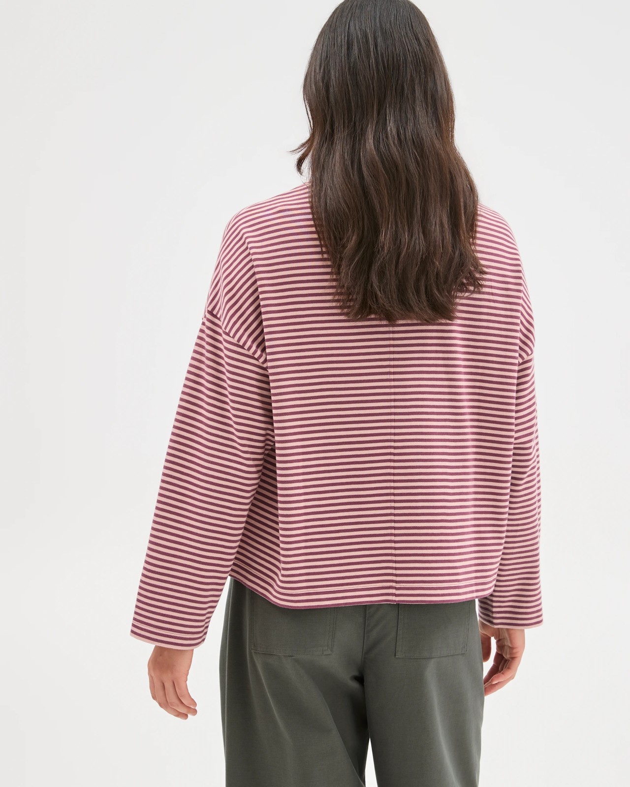 220_72379974_8+220T7237