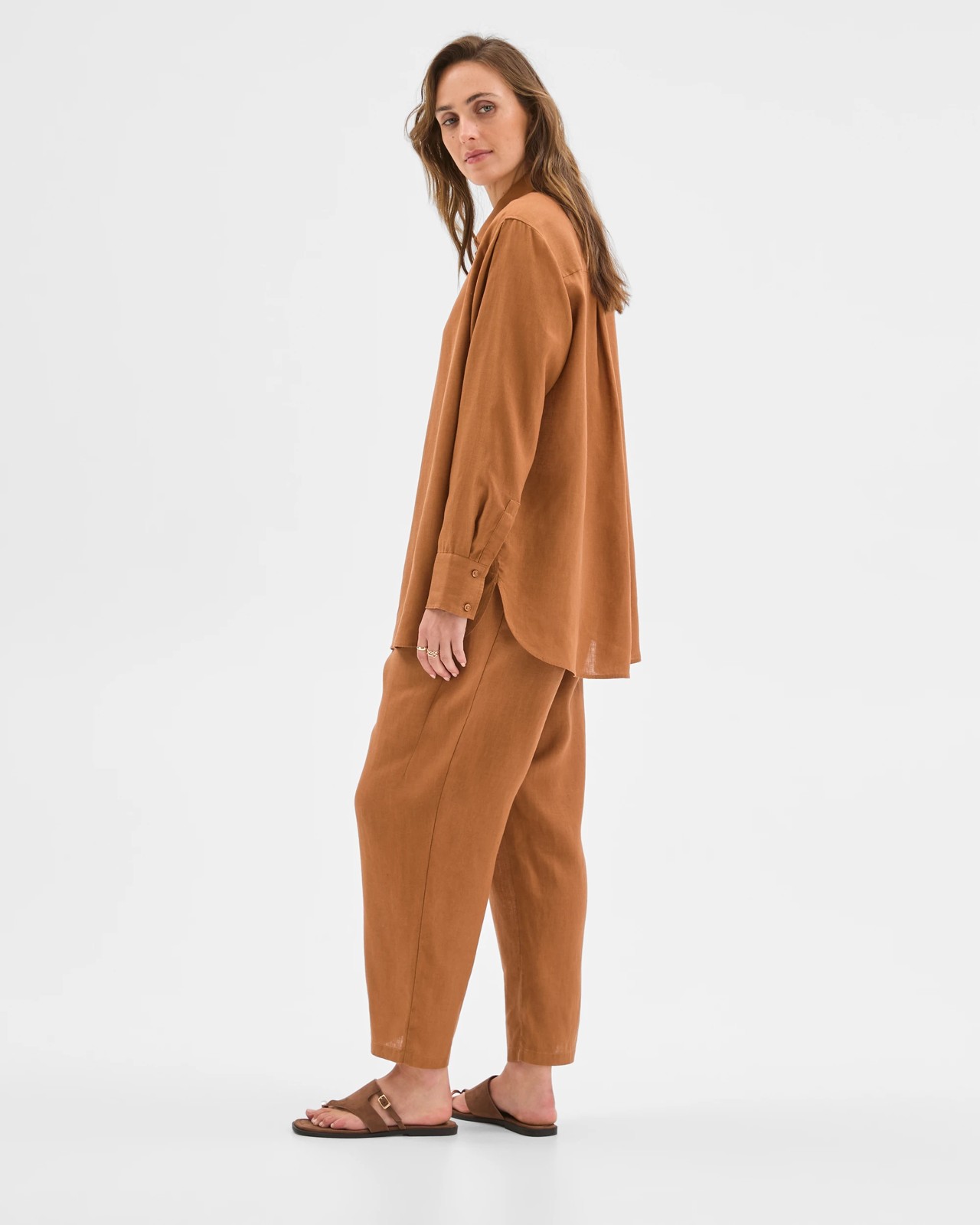 European Linen Tapered Pants - Butterscotch 3 of 5