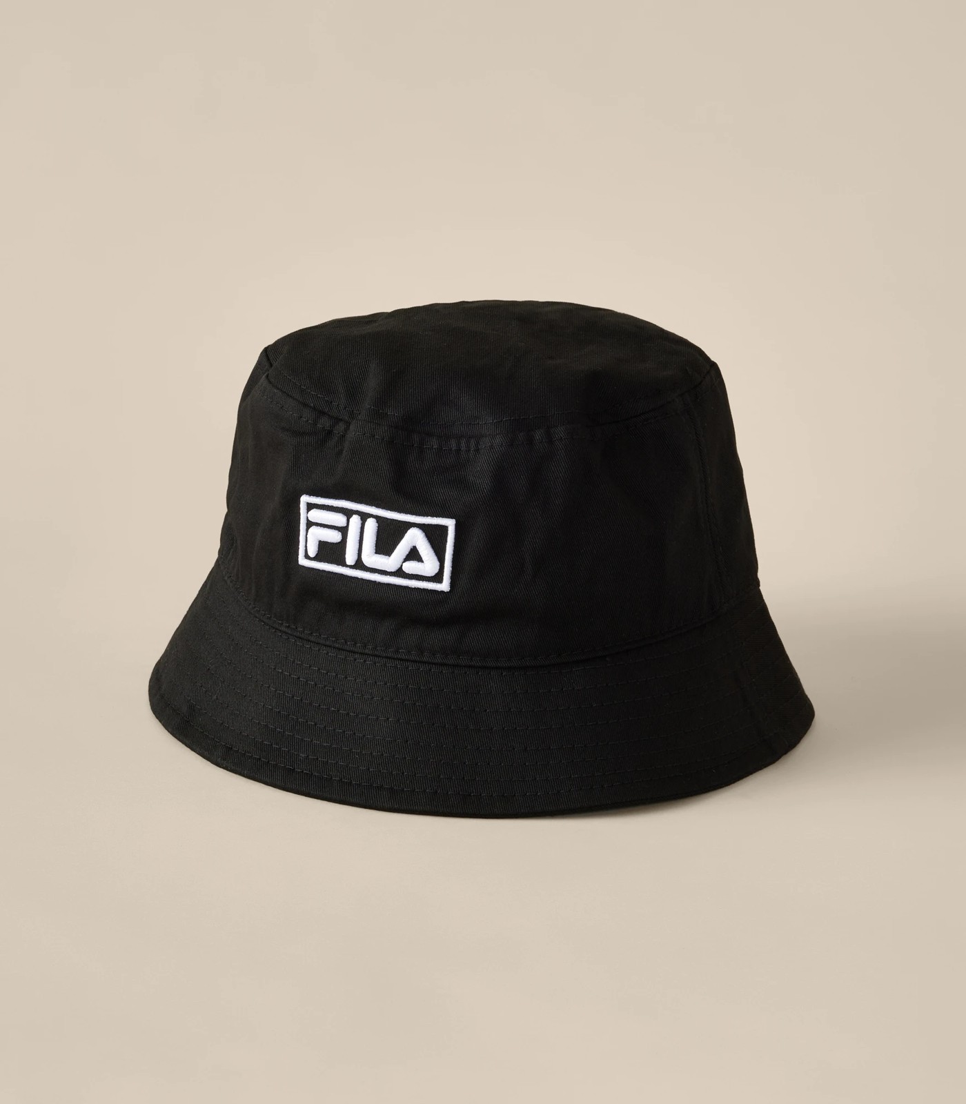 Black fila bucket clearance hat