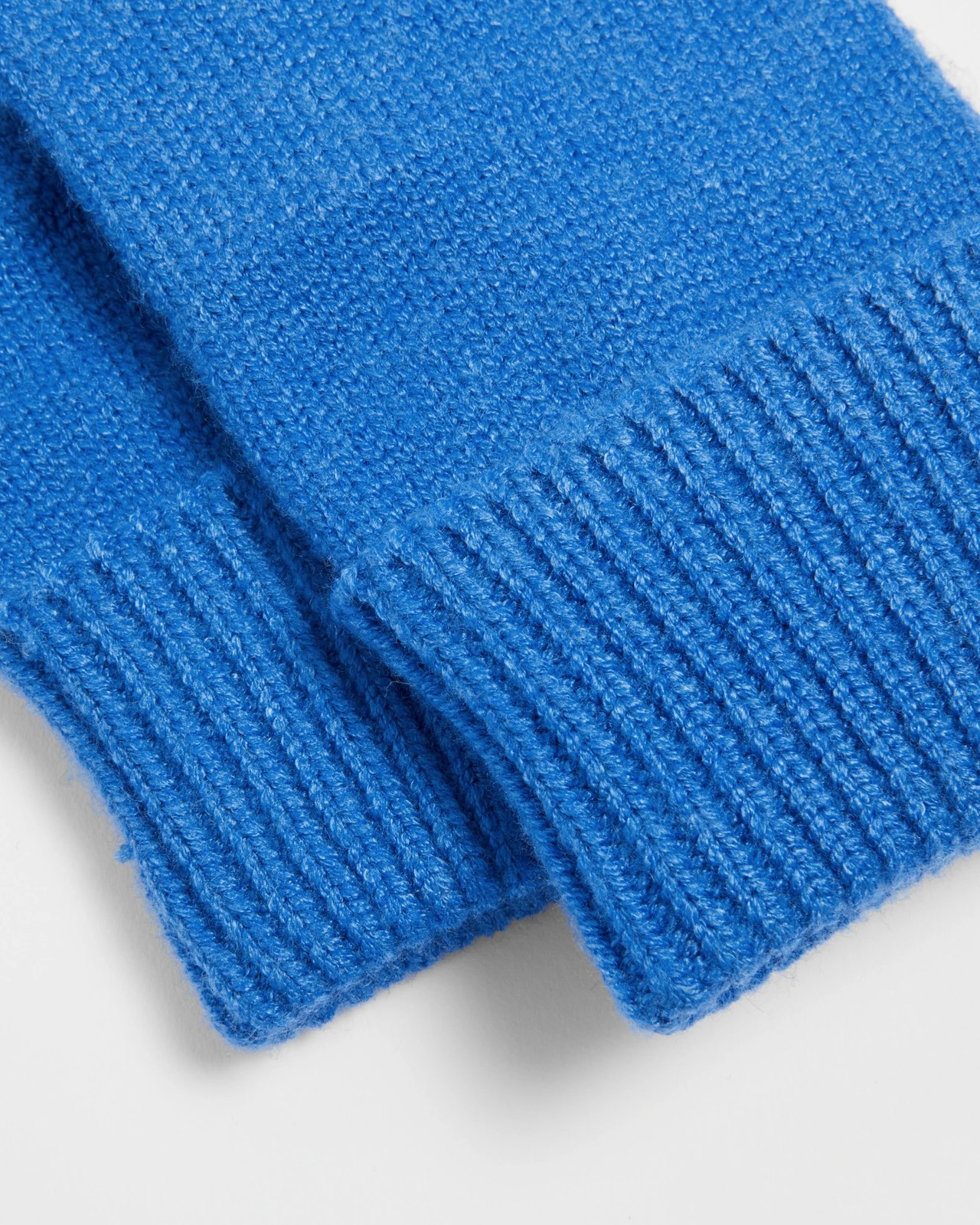 Kids Knit Gloves 2 of 2