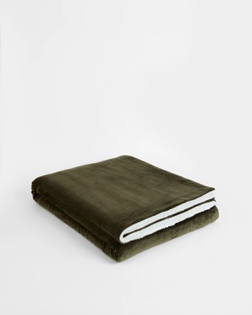 Ruby Fleece Sherpa Blanket