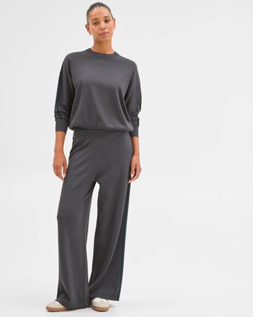 Active Studio Long Sleeve Crew Neck Crepe Top