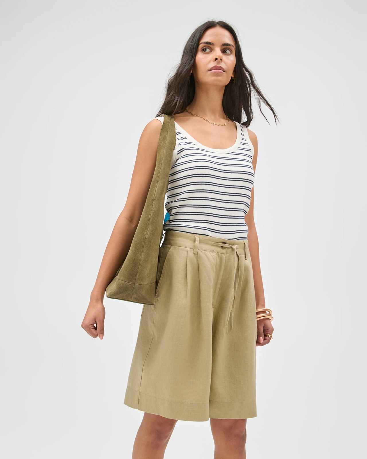 European Linen Bermuda Shorts - Crushed Leaf 3 of 6