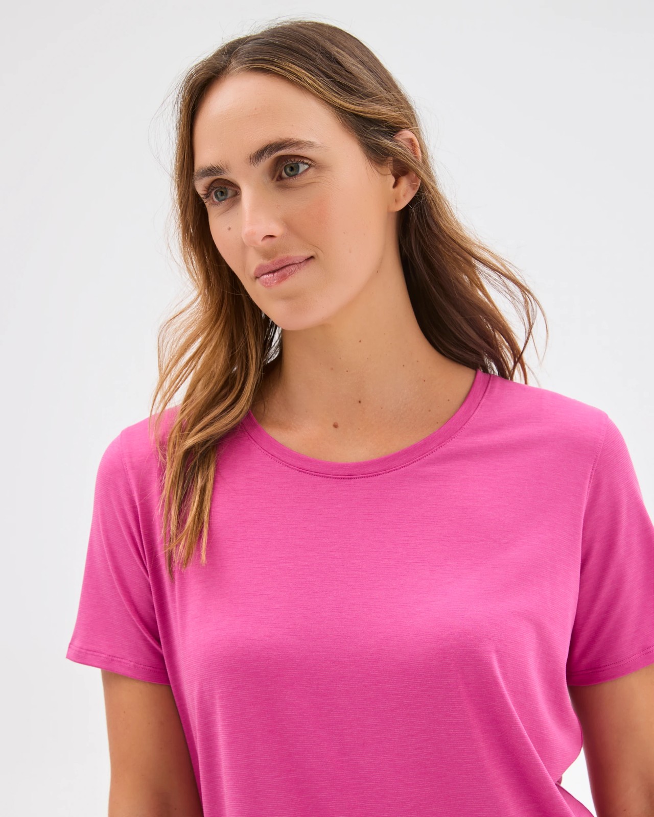 Active Twist Back Running T-Shirt - Berry 4 of 6