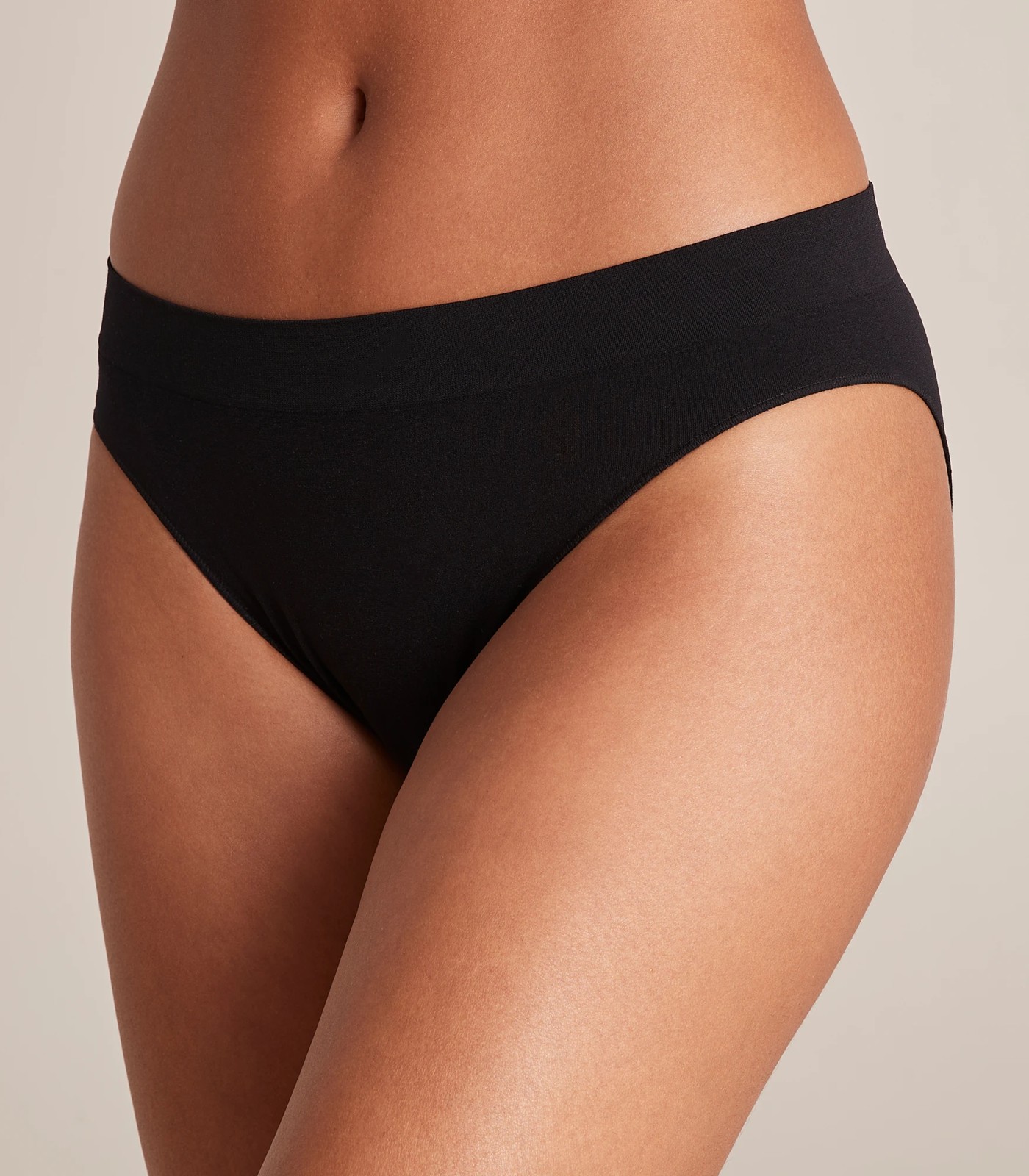 Women's cotton panties, classic cut, black