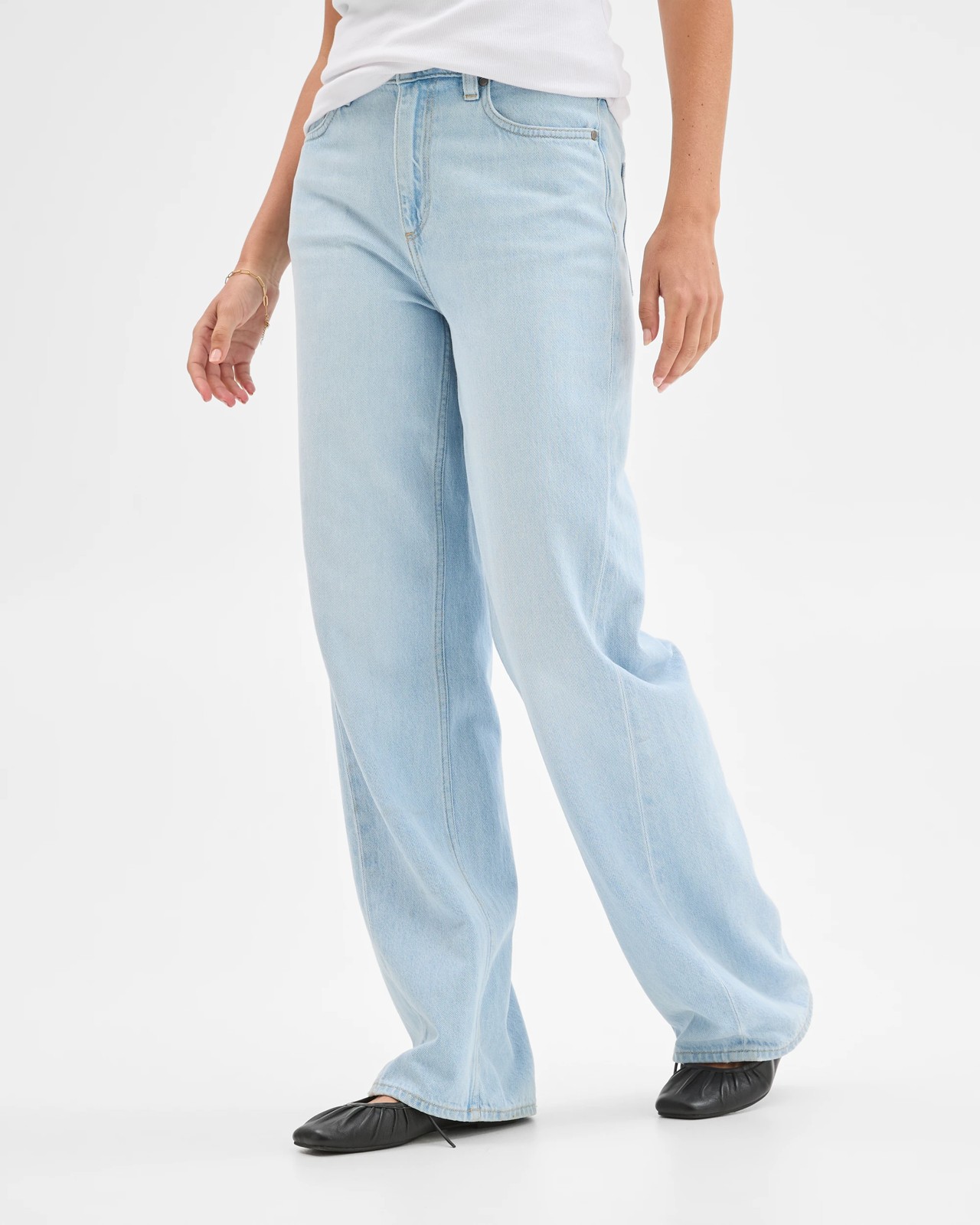 220_72087350_2+220T7208