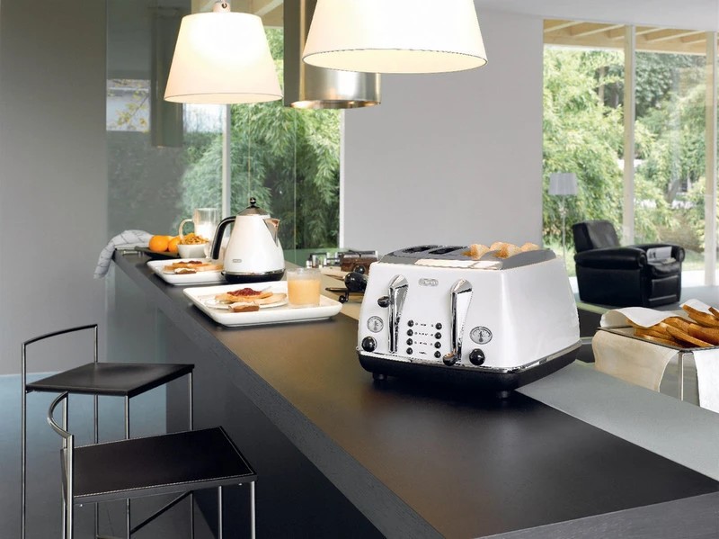 Delonghi icona outlet 4 slice toaster