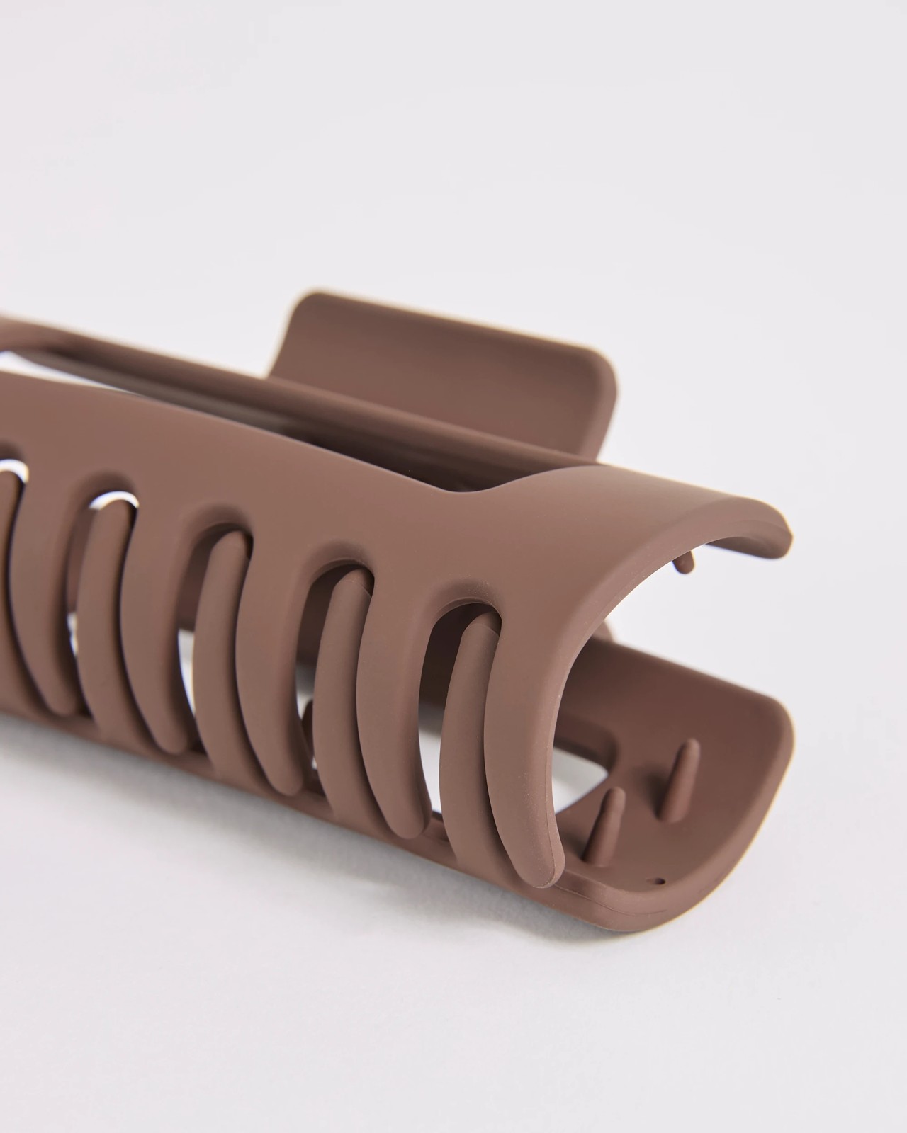 Large Flex Claw Clip - Chocolate 2 of 2