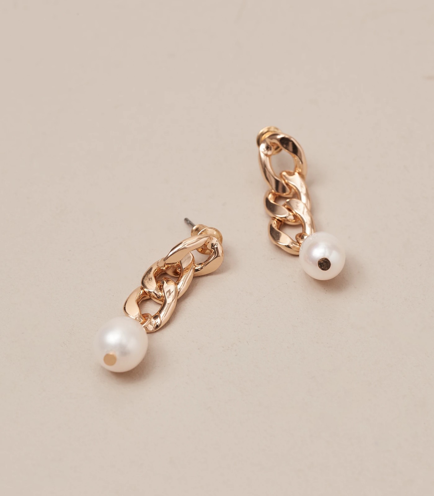 Target 2024 pearl earrings