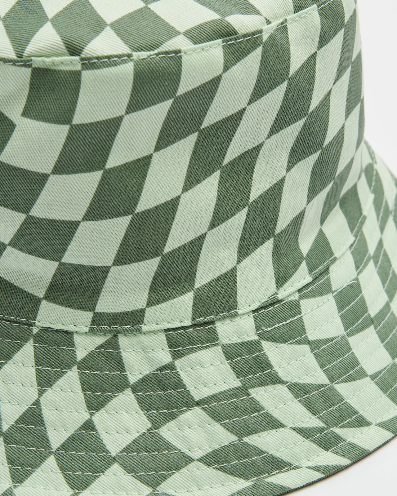 160_68527501_2+26A6B6