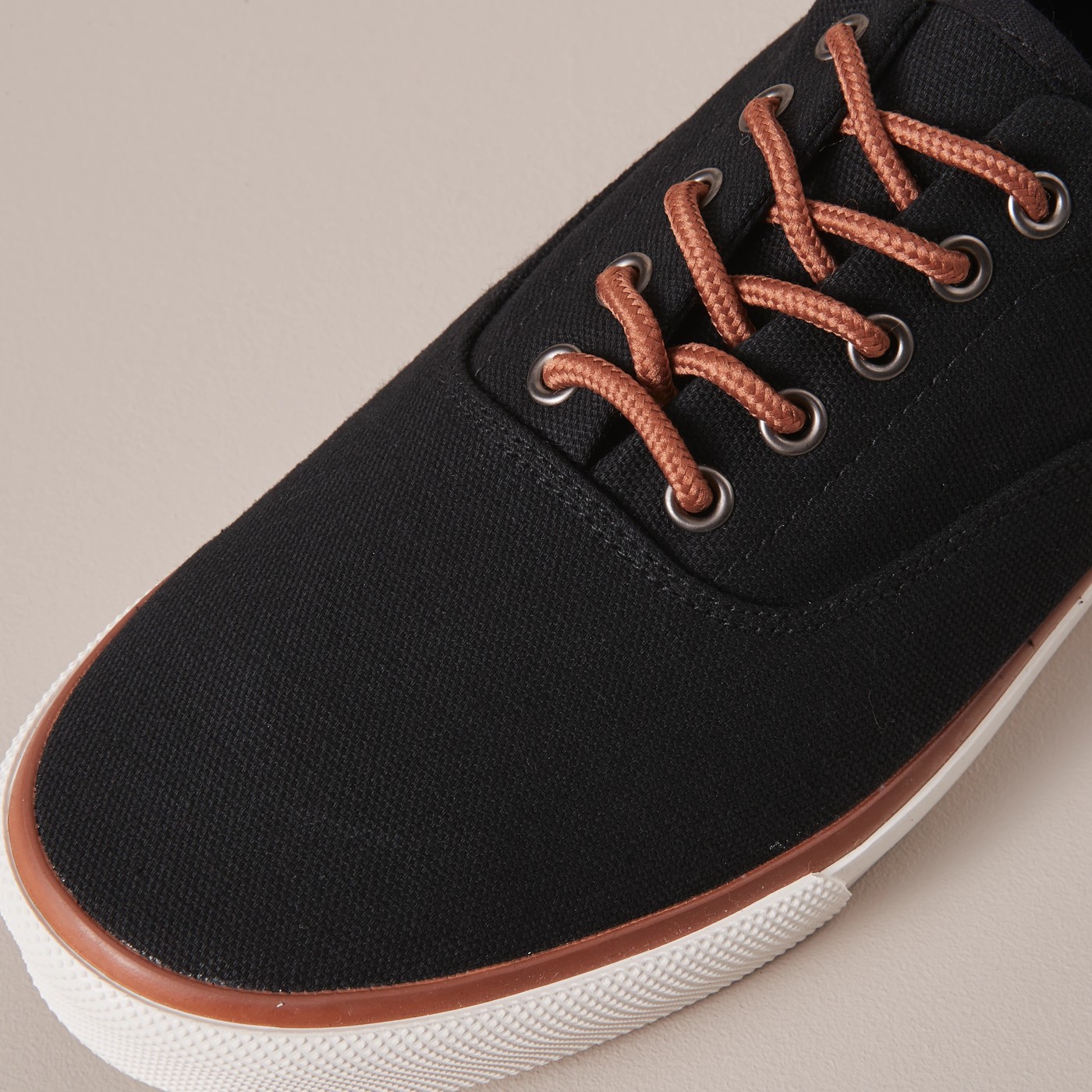 Mens Lennon Smart Canvas Lace-Up Sneakers 4 of 4