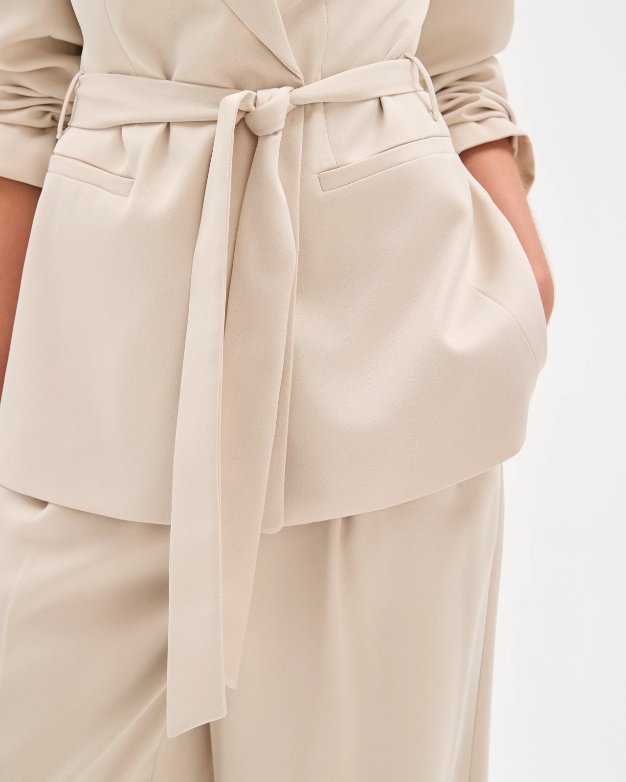 Petites Tailored Satin Blazer 4 of 6