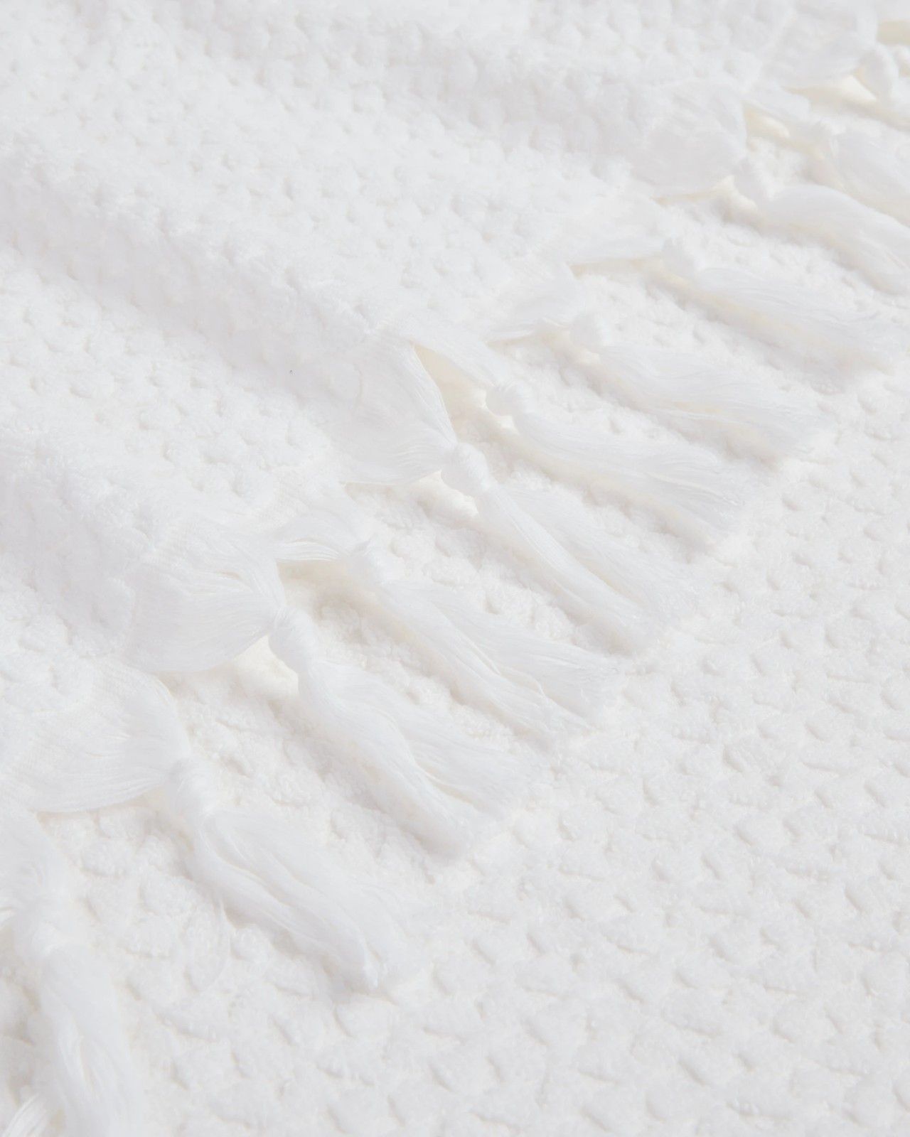 590_72087183_3+590T7208