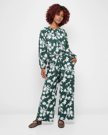 Petites Print Wide Leg Pants