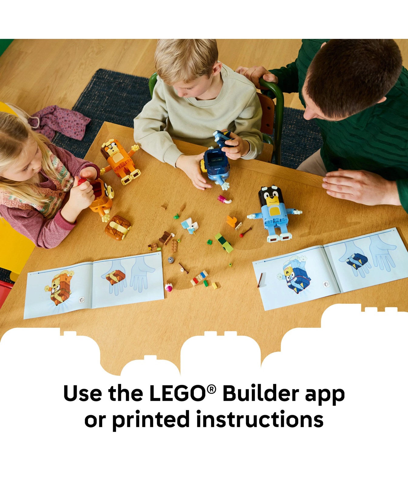 LEGO® Bluey Brick-Built Bluey Family 11217 4 of 5