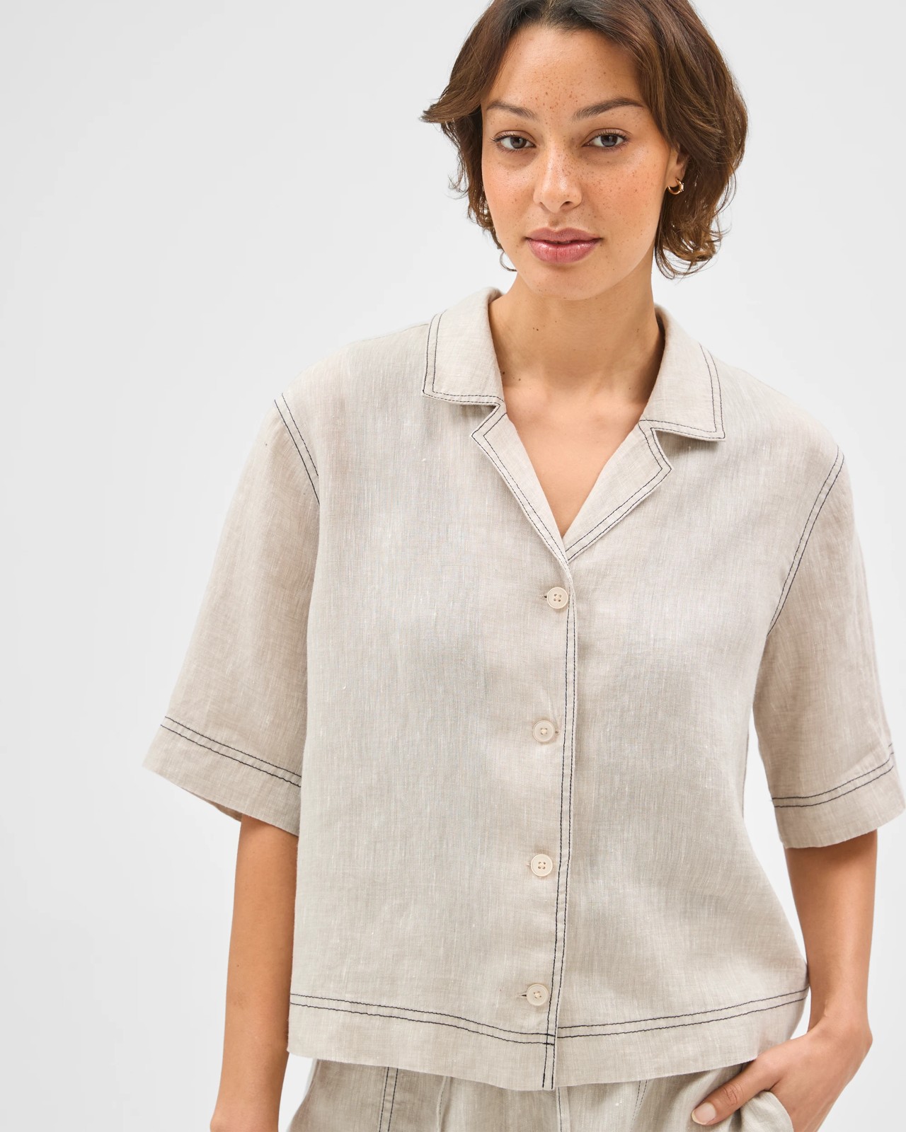 European Linen Short Sleeve Stitch Detail Shirt - Flax Xdye 3 of 5