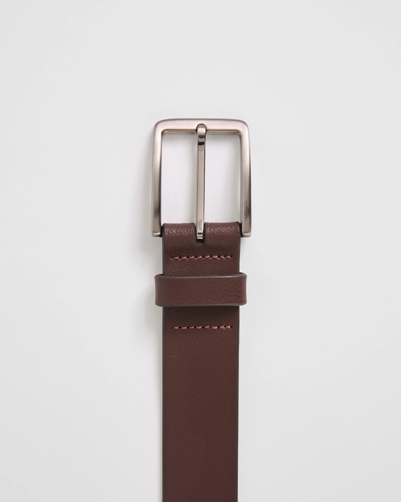 Antique Leather Buckle Belt 3 of 3