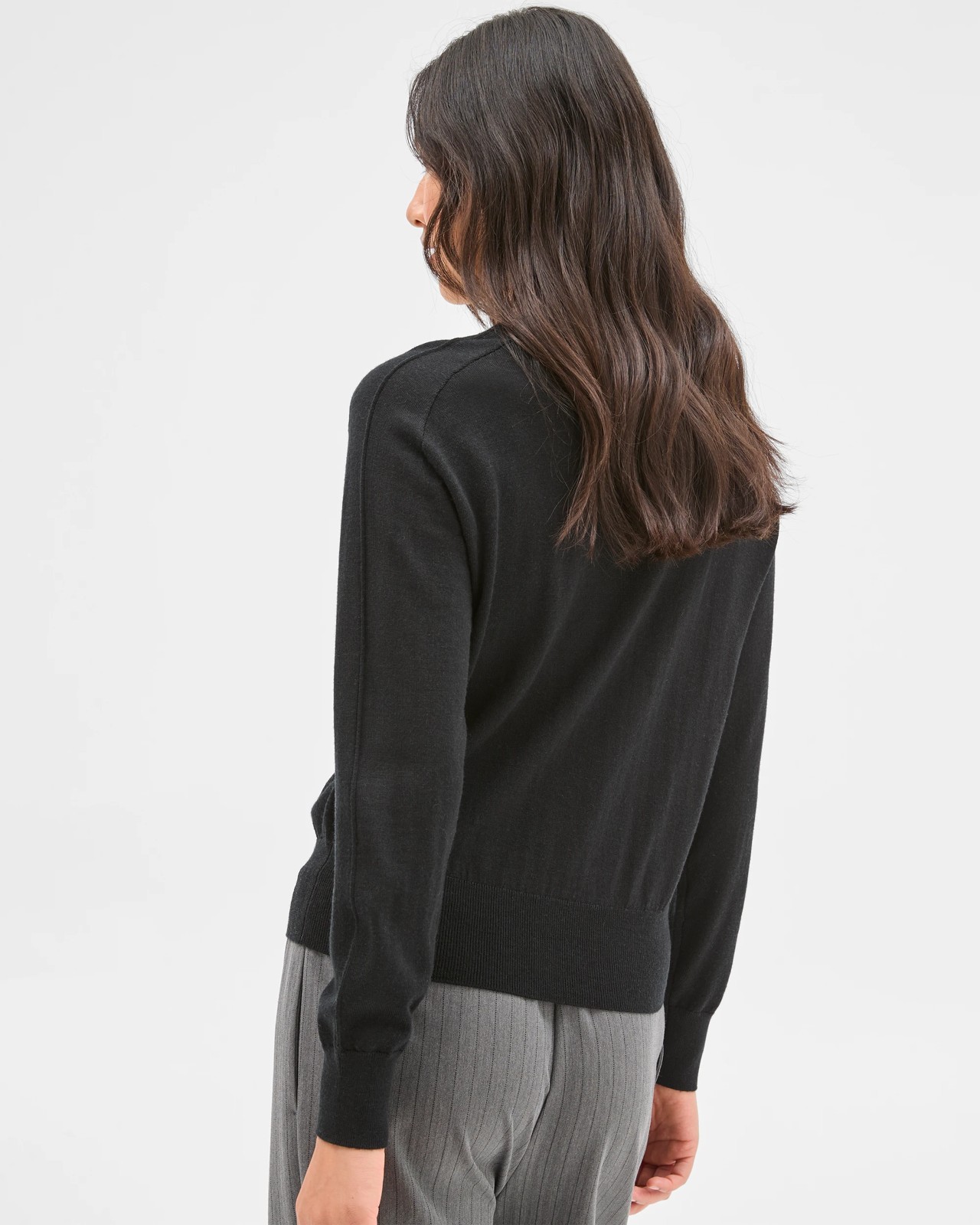Preview Australian Merino Wool Long Sleeve V-Neck Knit Top - Black 6 of 6