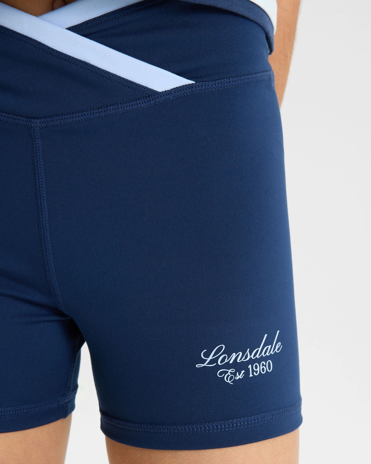 Lonsdale London Cross Over Waist Bike Shorts 4 of 6