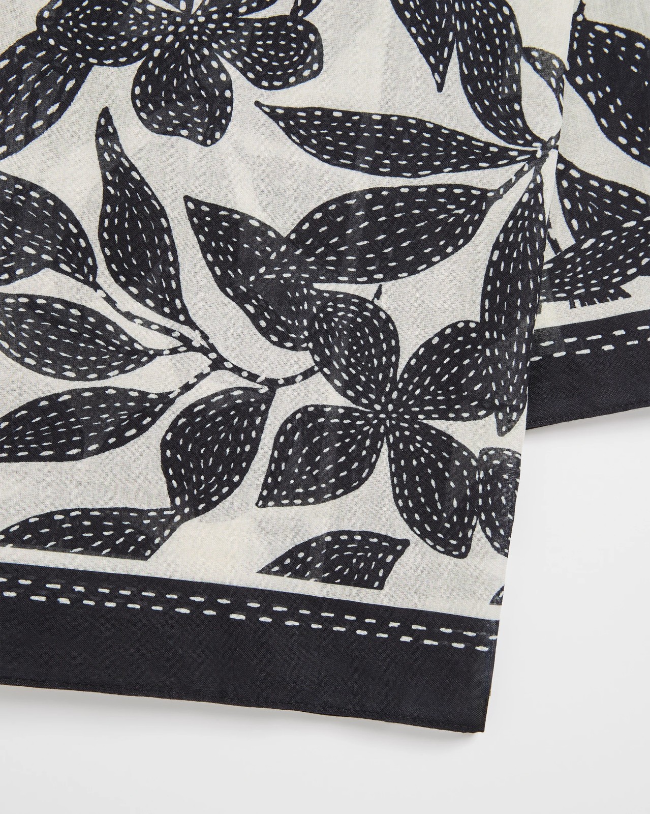 160_72190883_2+160T7219