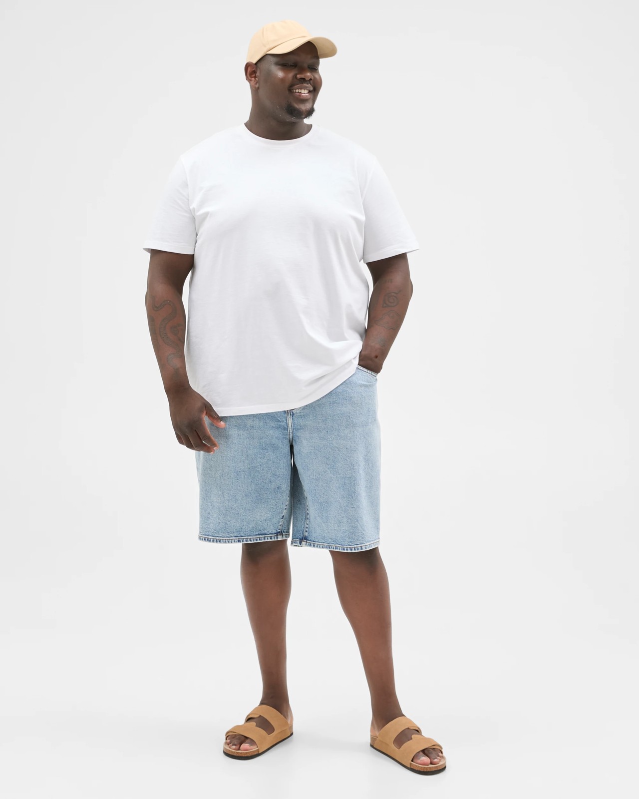 Plus Size Cotton Rich Denim Shorts 2 of 5