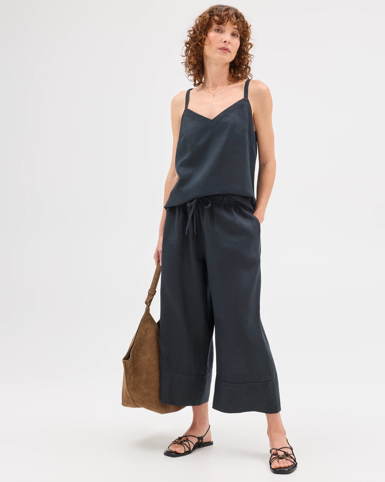 European Linen Cropped Pants - Black 2 of 5