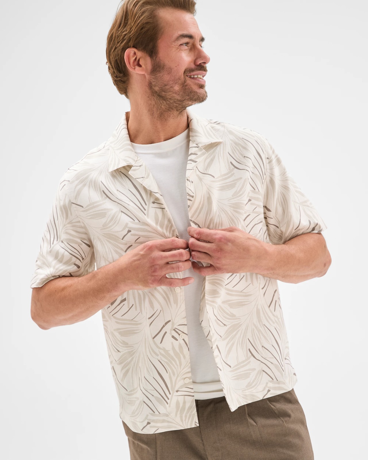 Preview Short Sleeve Resort Print Shirt 5 of 5