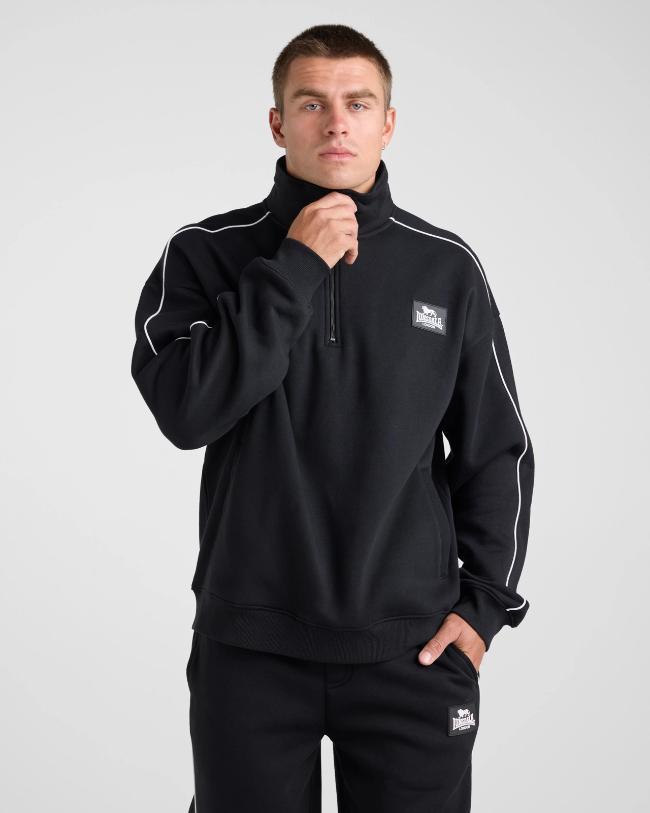 Lonsdale London Relaxed Sport Quarter Zip - Black 5 of 6