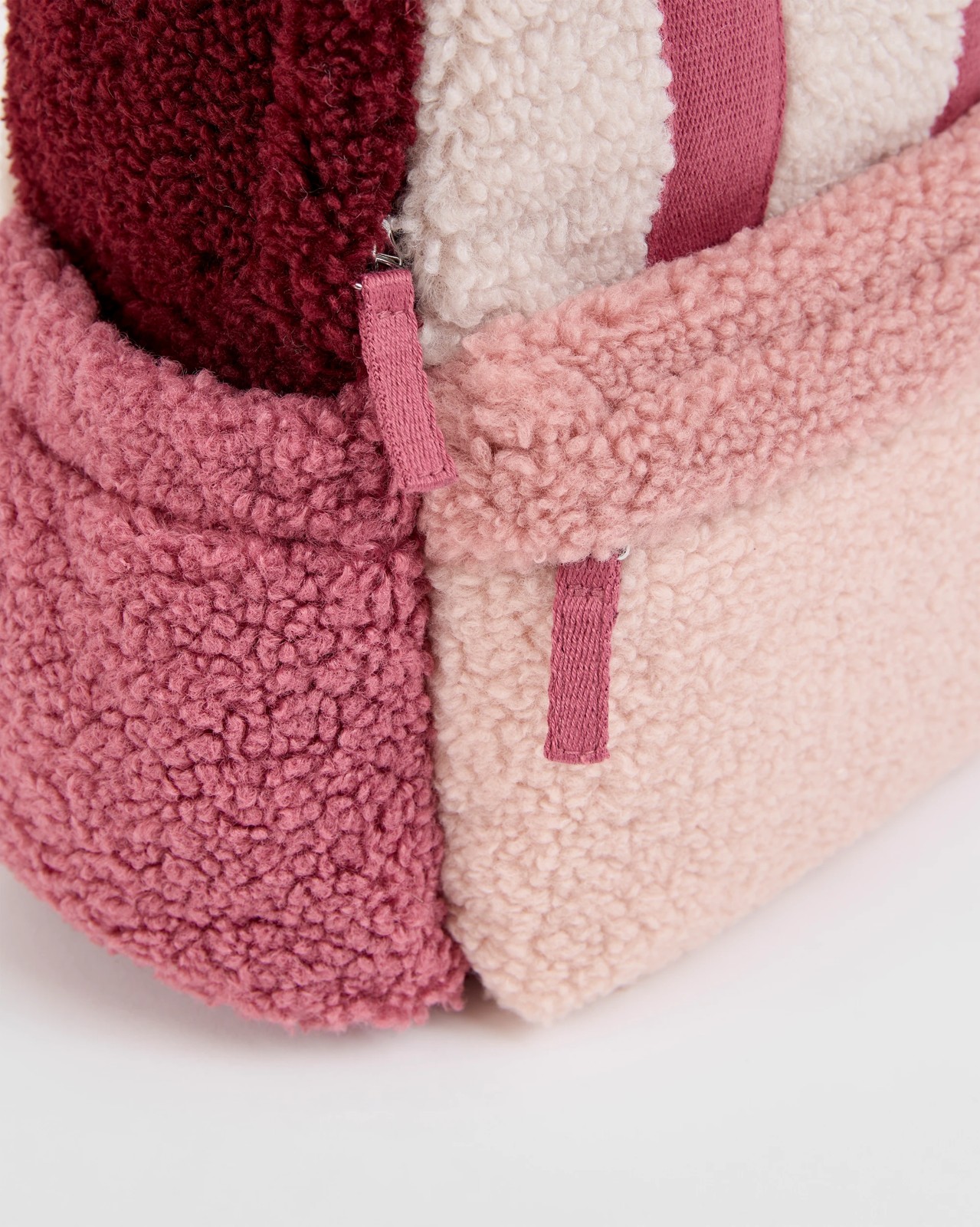 160_72232118_2+160T7223