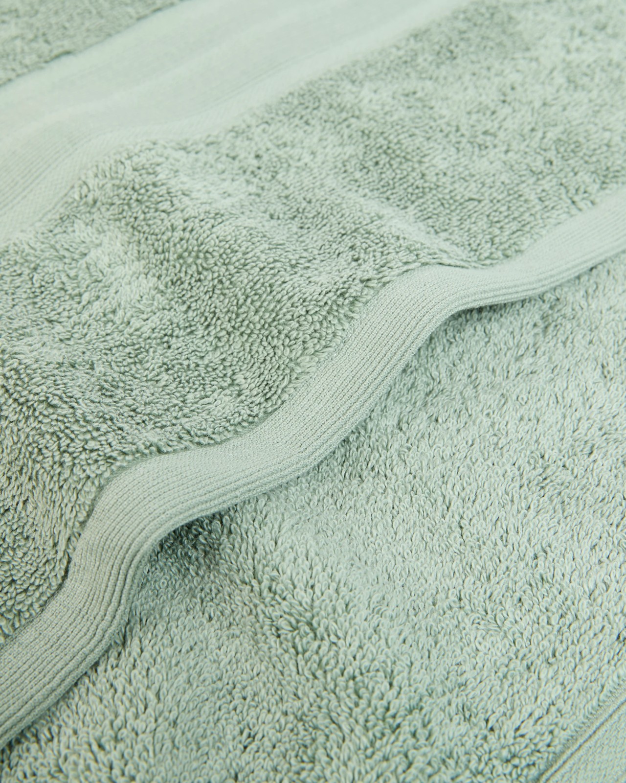 590_71696461_3+590T7169