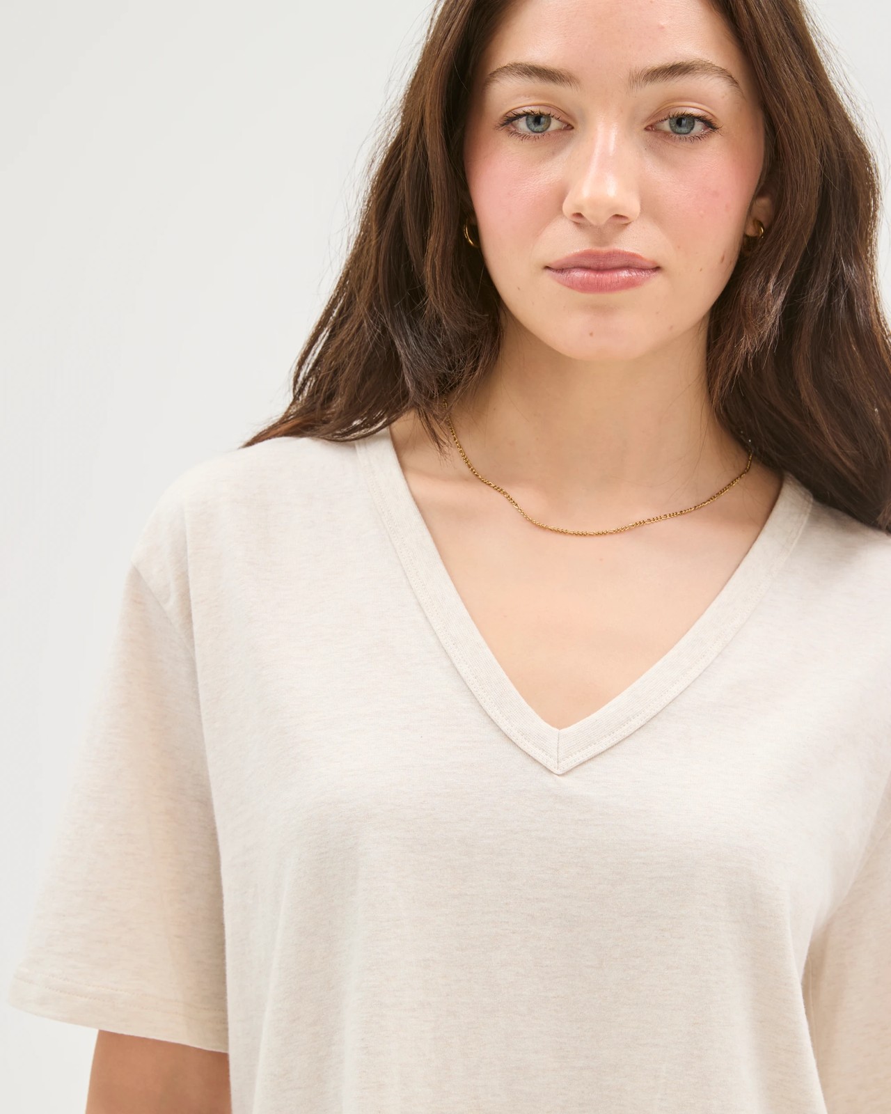 Lily Loves Australian Cotton V-Neck T-Shirt - Oatmarle 3 of 5