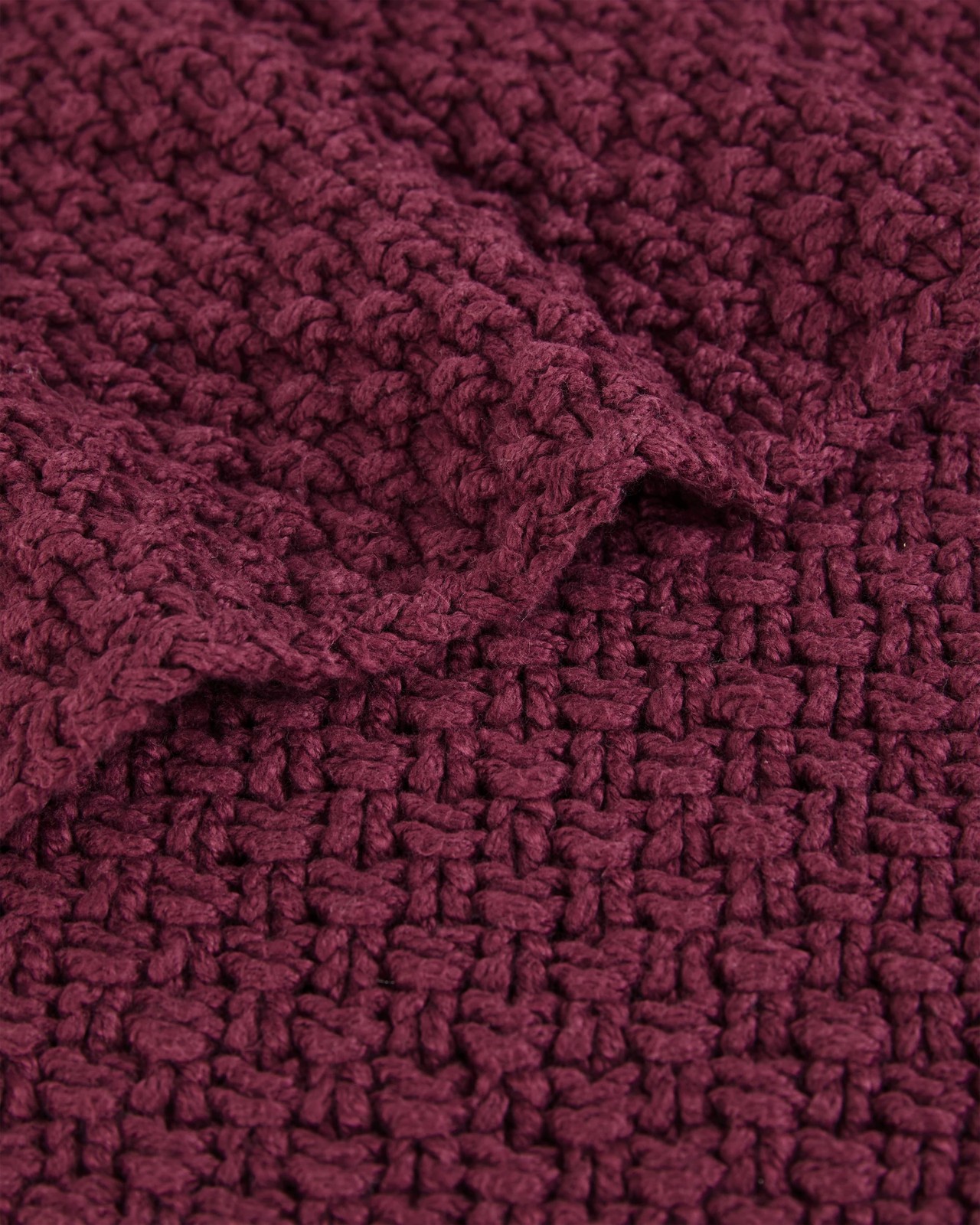 Dolly Chunky Textured Knit Throw - Merlot 2 of 3