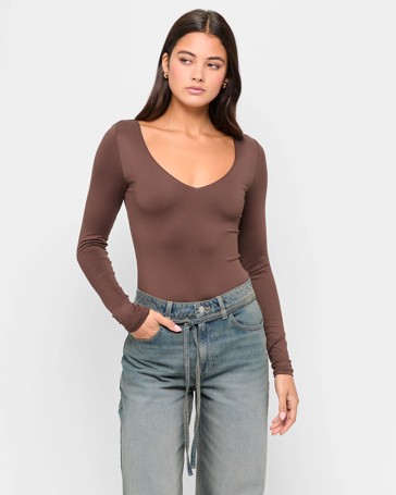 Body Scoop V-Neck Bodysuit - Lily Loves