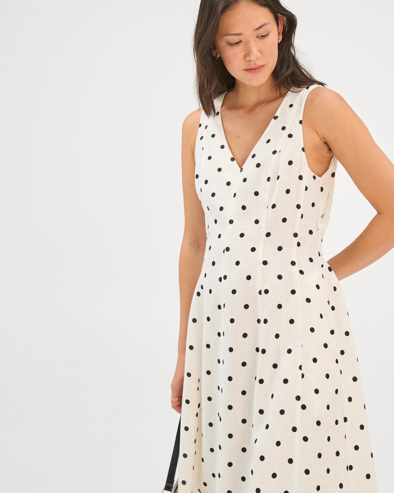 European Linen Sleeveless Seamed Midi Dress - Spot Print 5 of 5