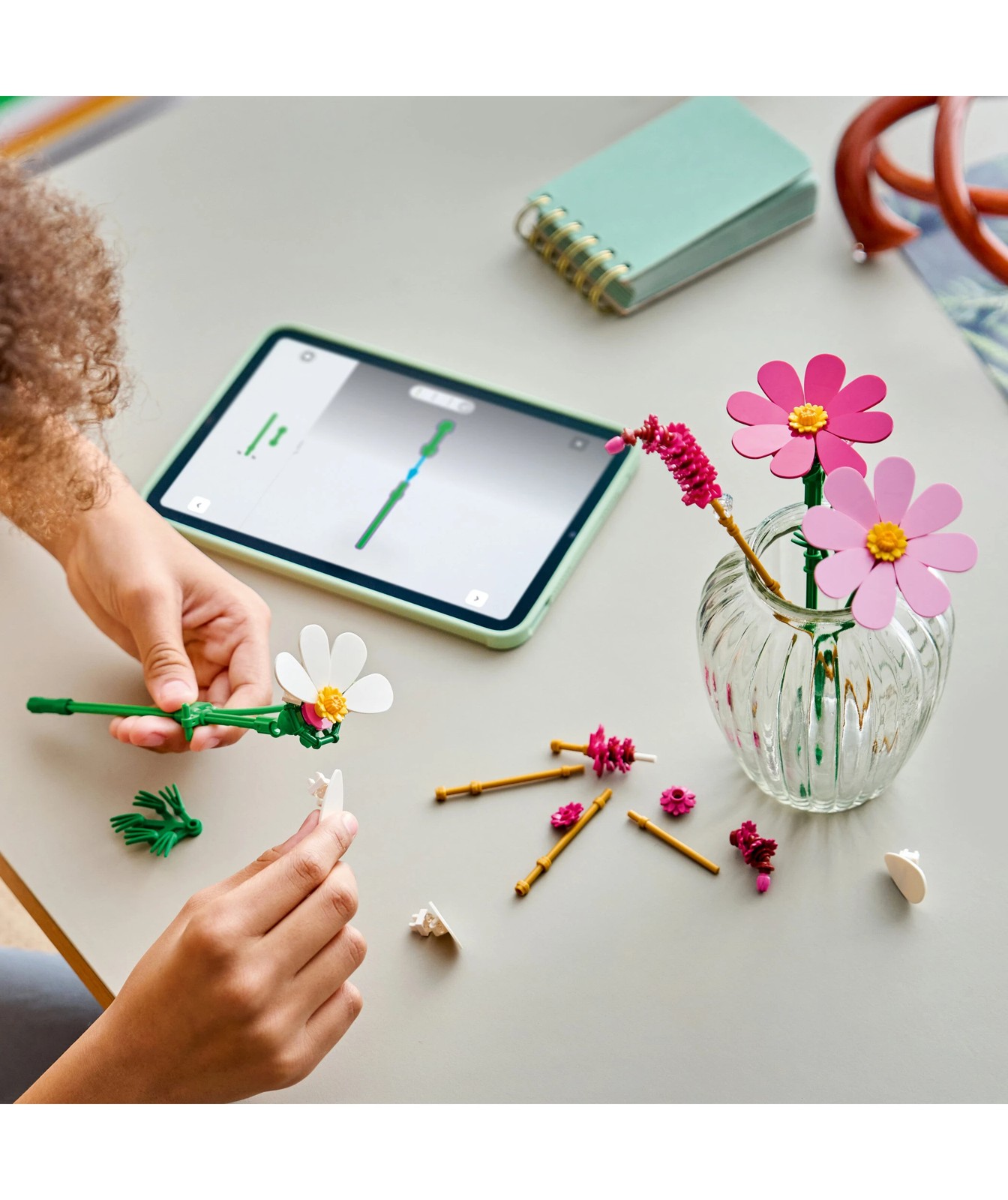 LEGO® Botanicals Cosmos Flowers 11514 6 of 6