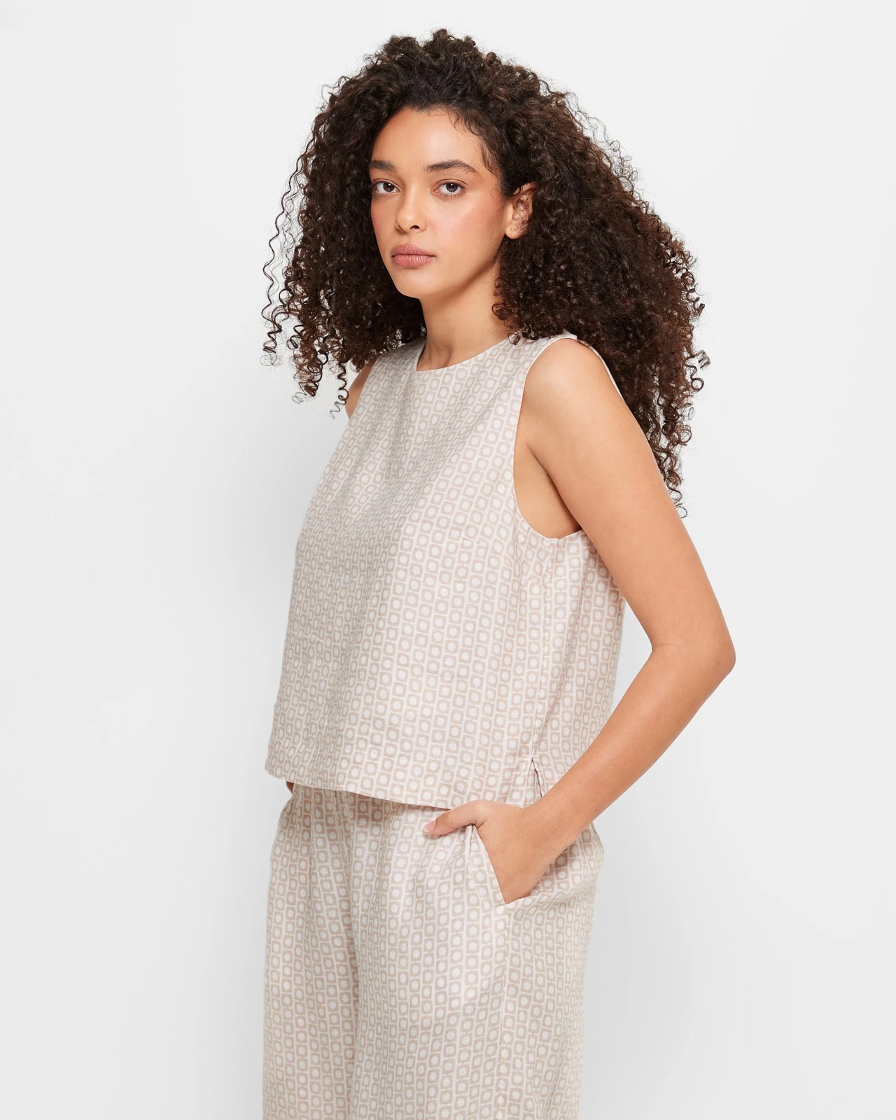 European Linen Tank Top 3 of 5